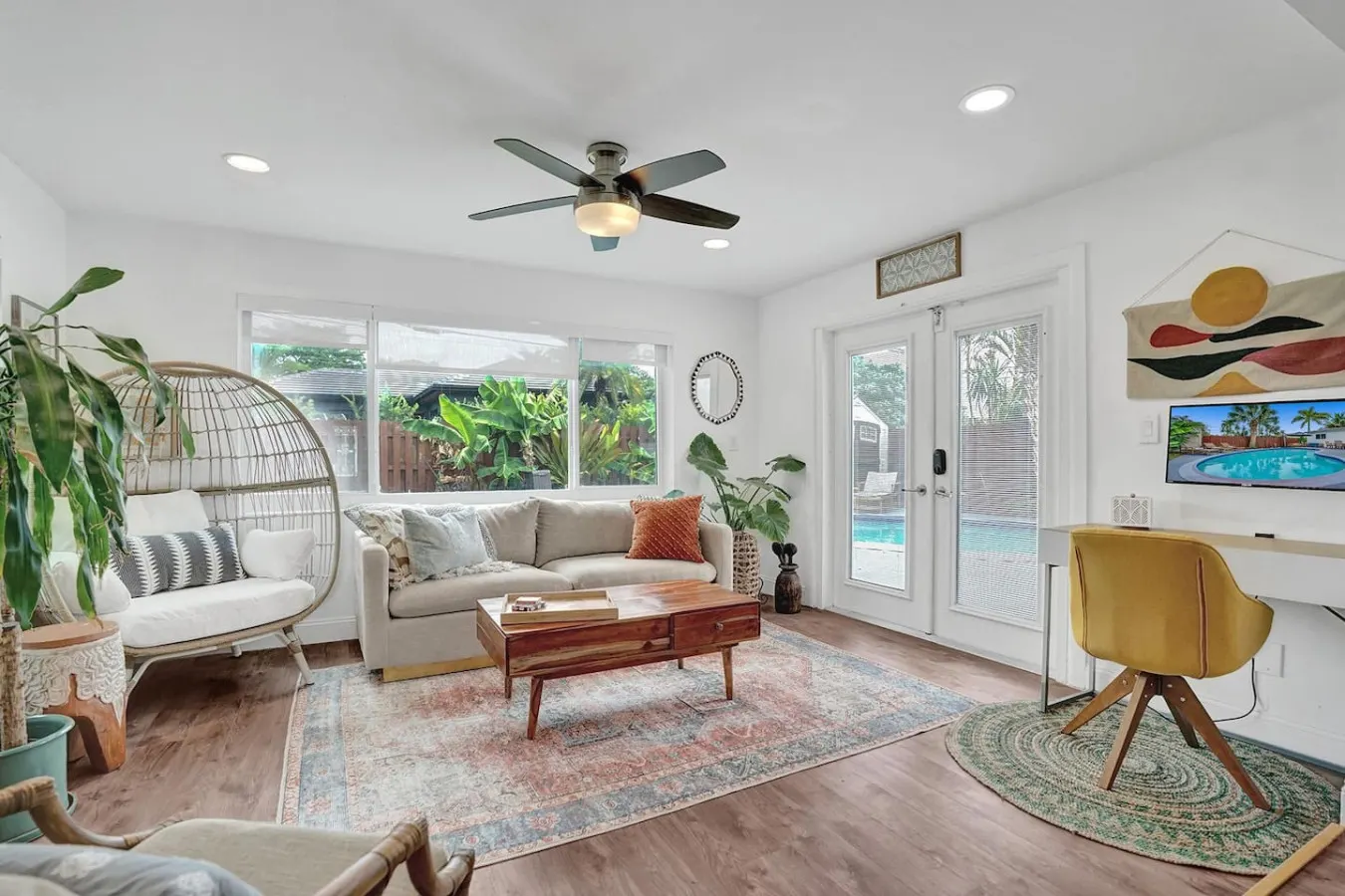 Newly Renovated w Heated Saltwater Pool & Hot Tub 9