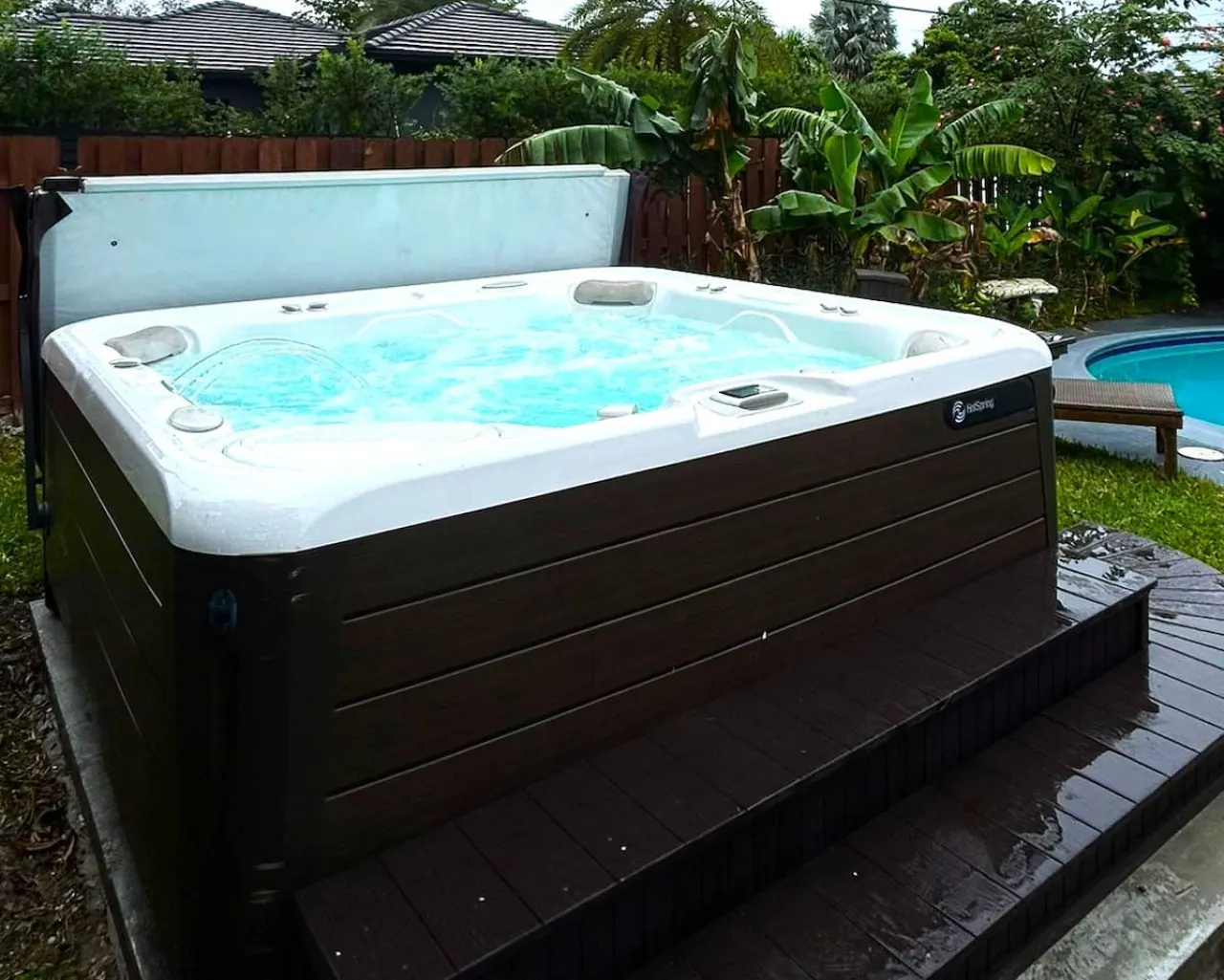 Newly Renovated w Heated Saltwater Pool & Hot Tub 6