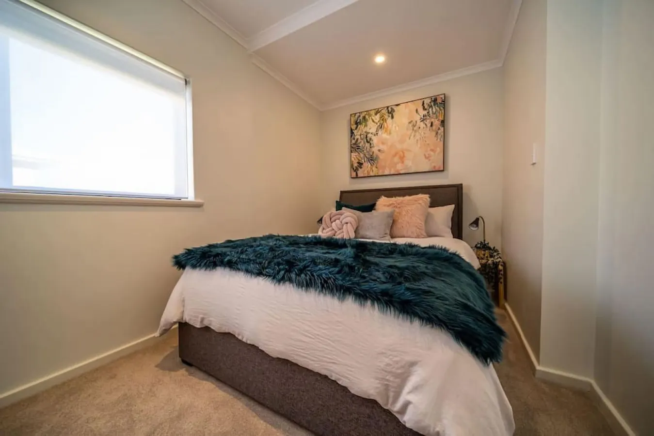 Higher Ground on Seaview—Rooftop Coastal Escape 19