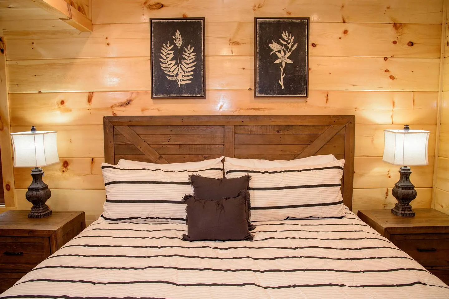 Spacious 2800 sq ft-Cozy Wood Cabin-NEW BUILD 7