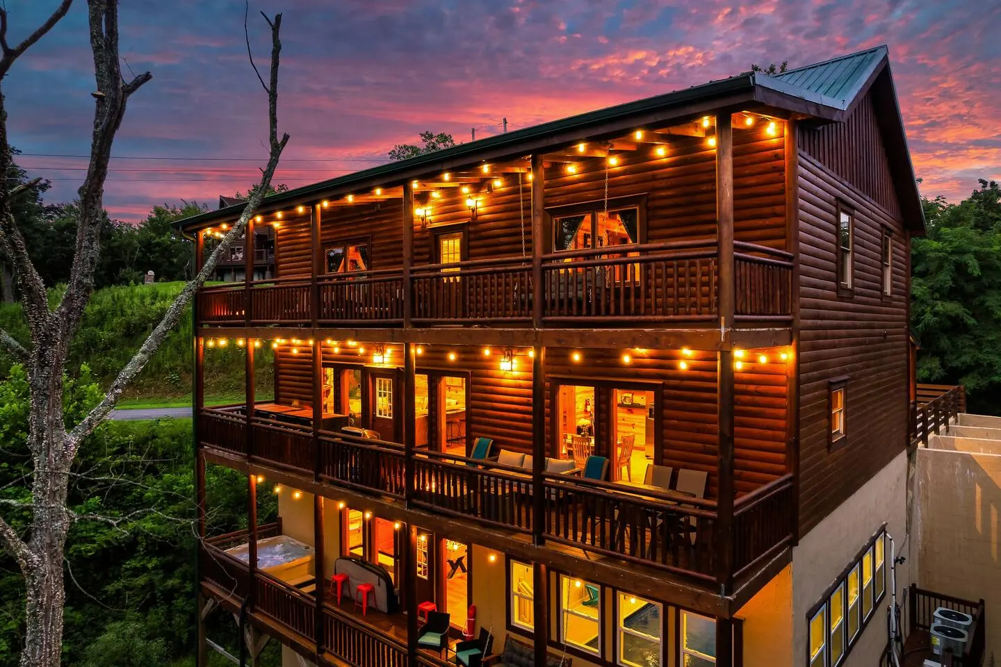 6 ensuite large bedrooms - private pool - hot tub 1