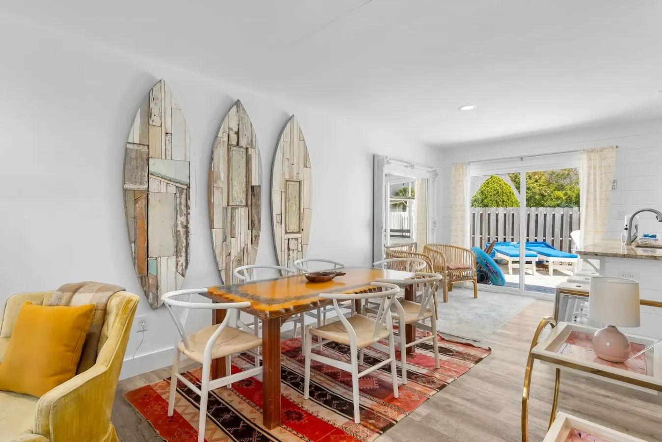 Surf House ~ Private Backyard w/ Cabana ~ Sleeps 8 14