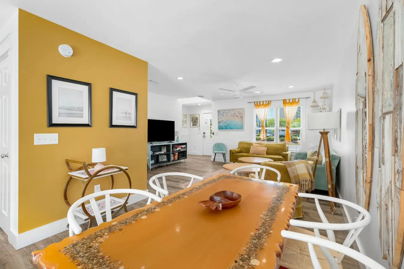 Surf House ~ Private Backyard w/ Cabana ~ Sleeps 8 16