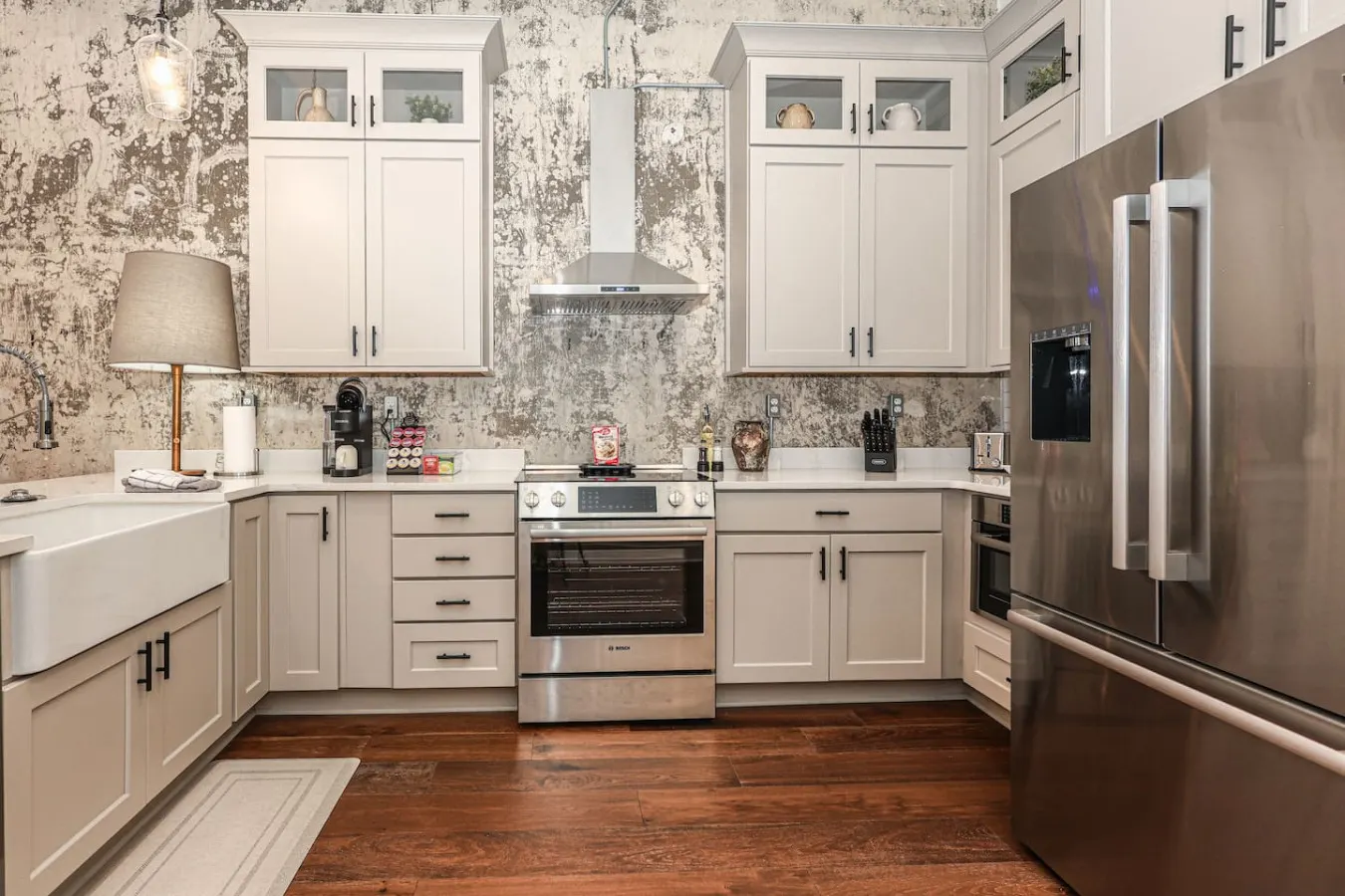 Elegant Century Residence ~ Downtown 7 min to UT 9