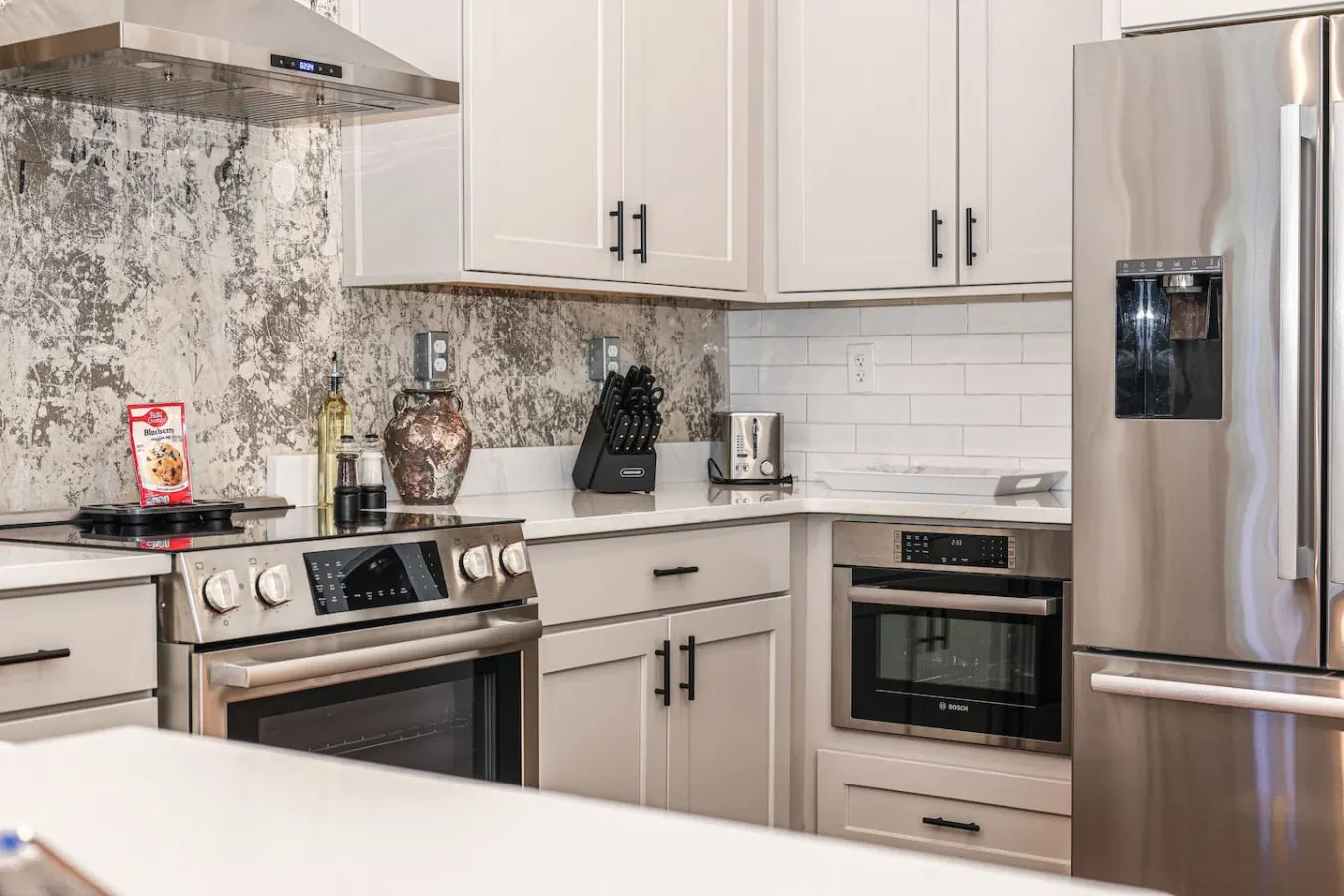 Elegant Century Residence ~ Downtown 7 min to UT 10