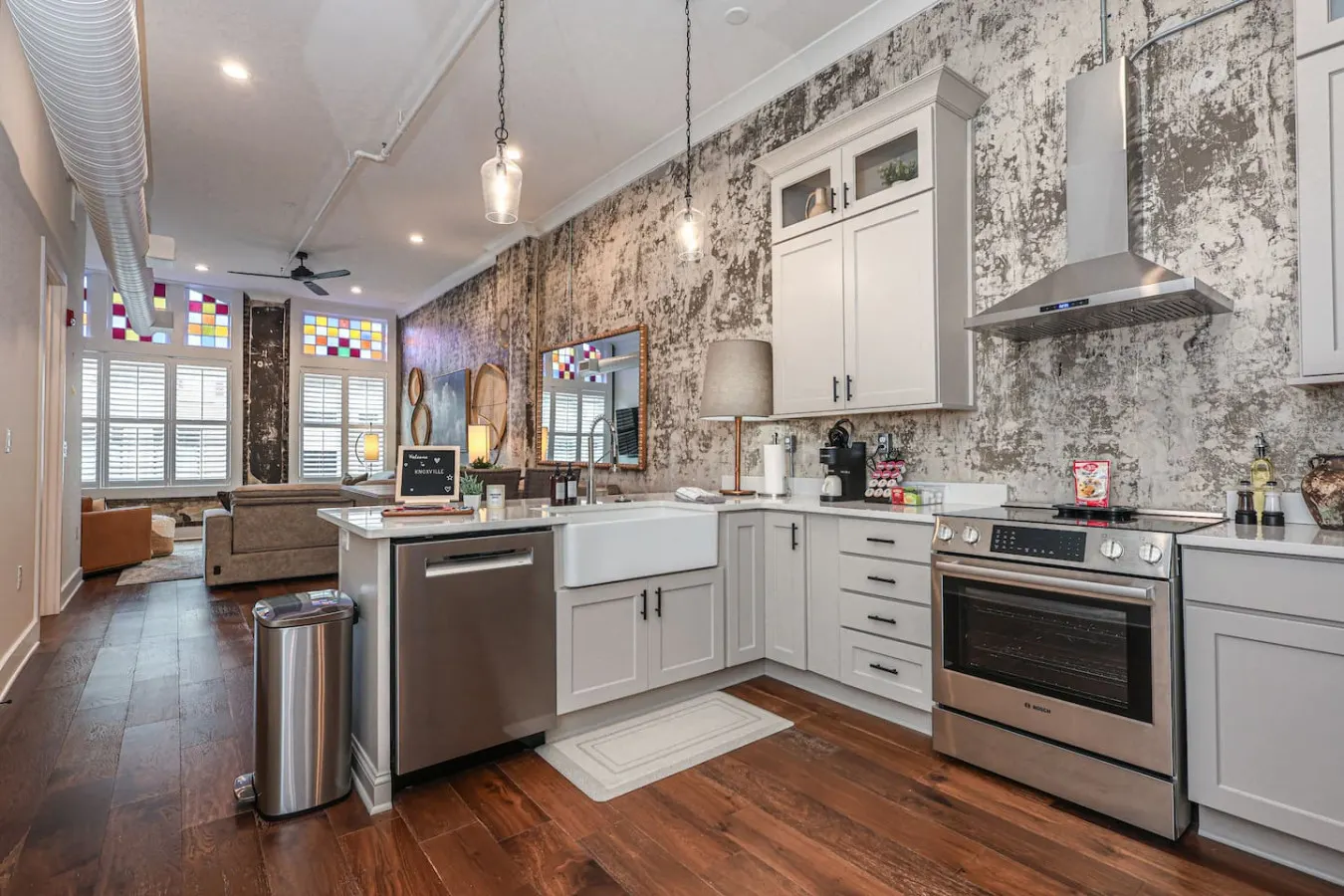Elegant Century Residence ~ Downtown 7 min to UT 11