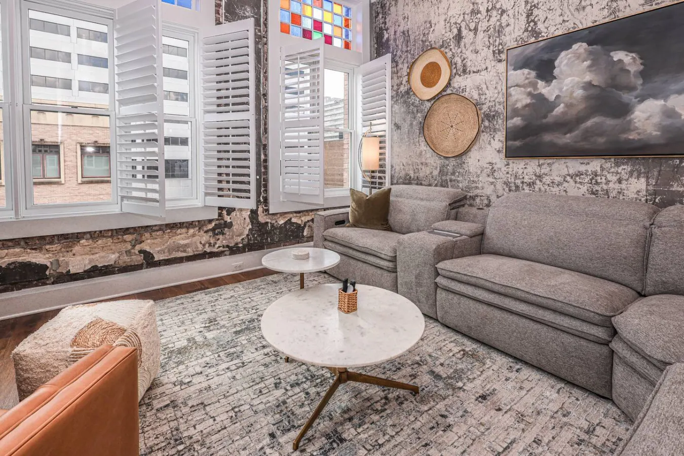 Elegant Century Residence ~ Downtown 7 min to UT 18