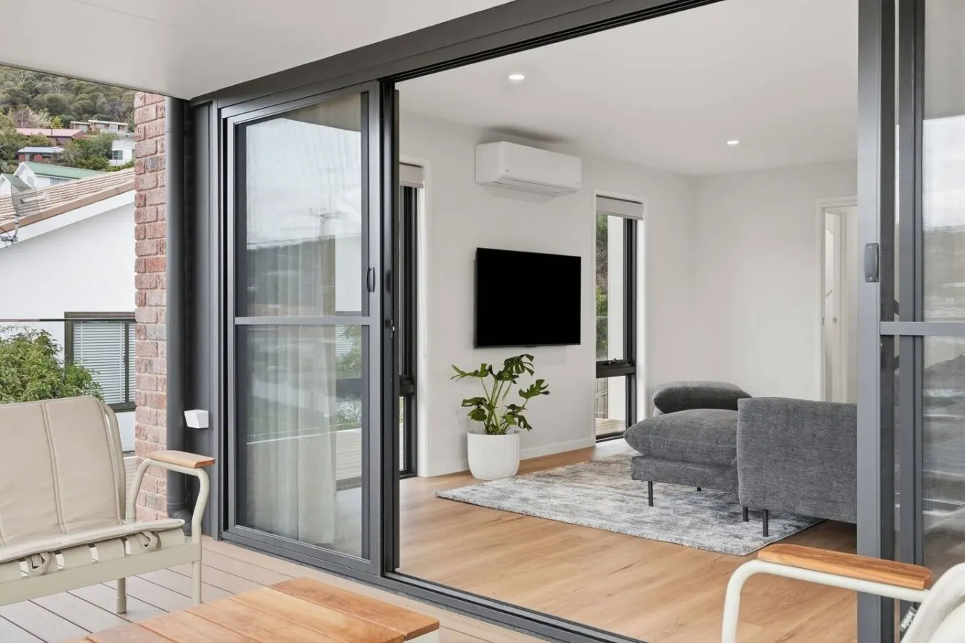 Modern Lindisfarne Escape 10