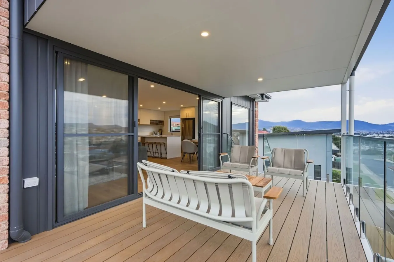 Modern Lindisfarne Escape 12