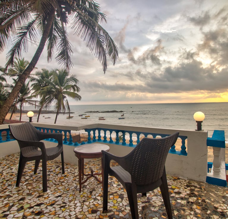 Charming 2BHK apartment with Balcony and Pool view 7