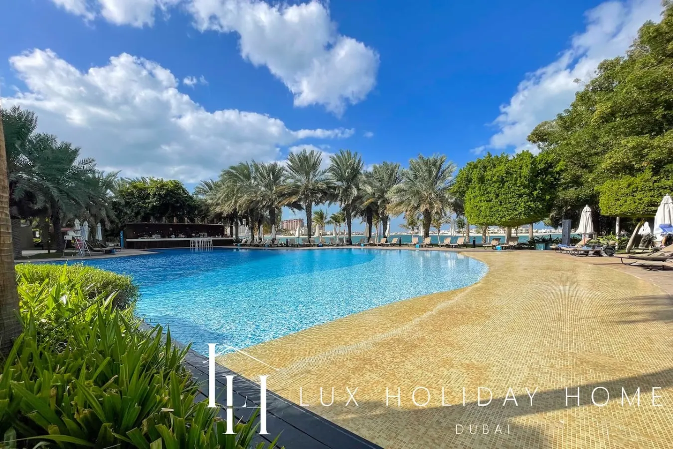 LUX The Dream Palm Sea View Suite 2 14