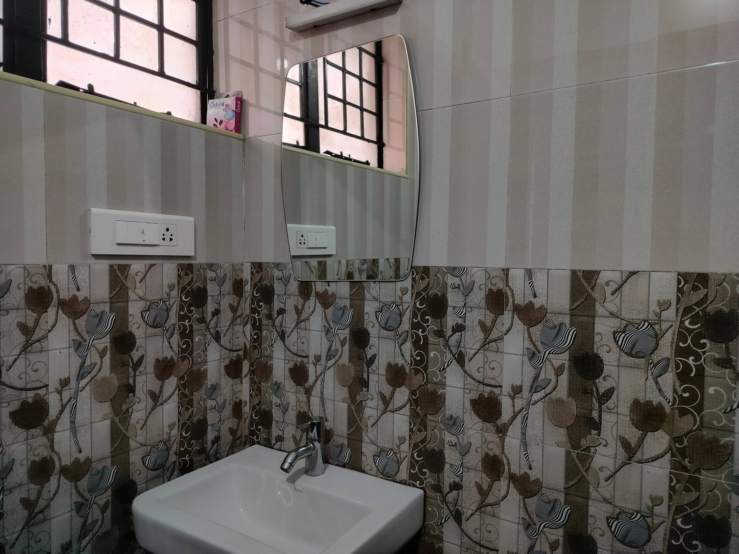 Adhvaya-AC 4BHK Near Temple & Airport 34