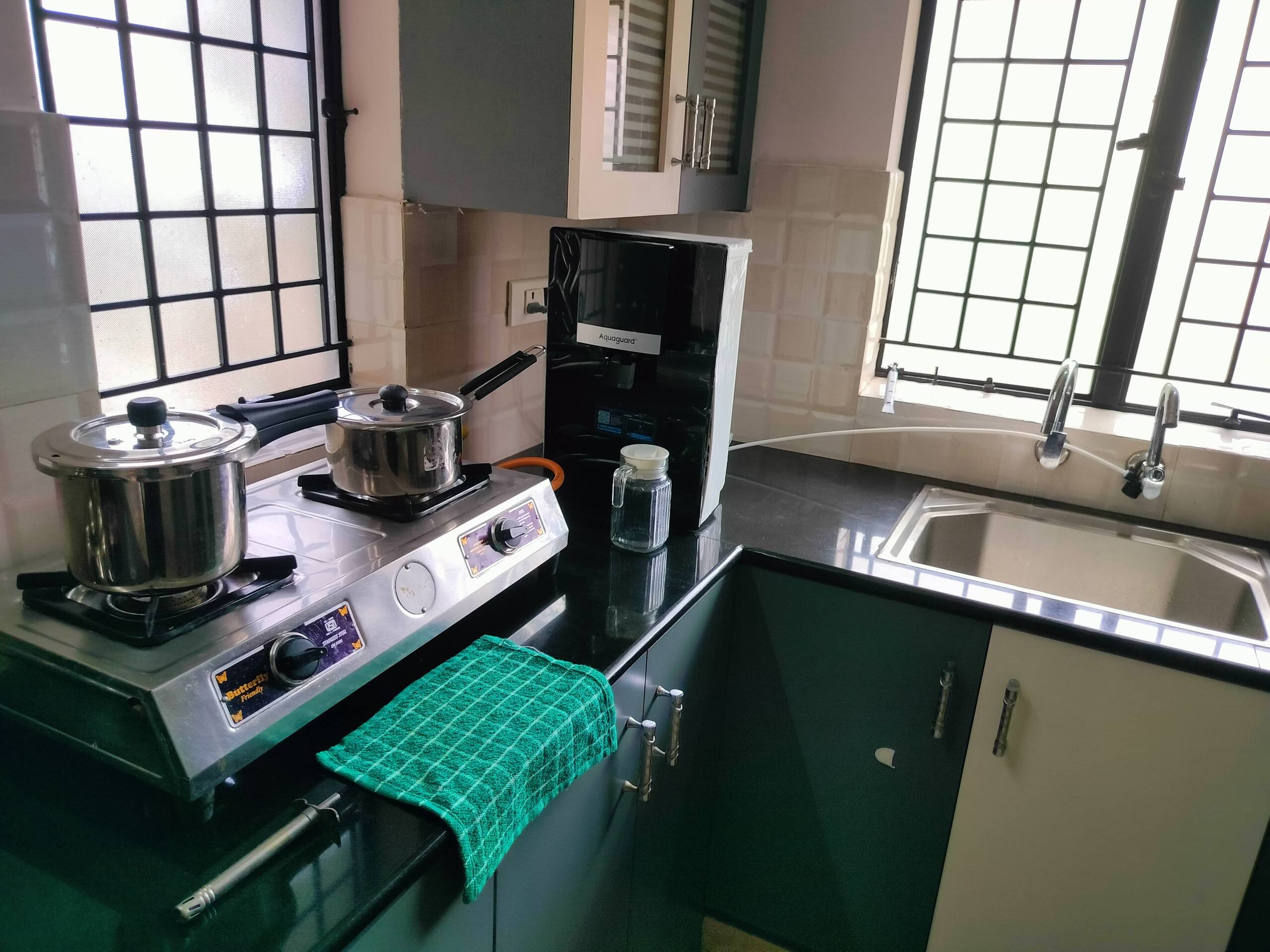 Adhvaya-AC 4BHK Near Temple & Airport 16