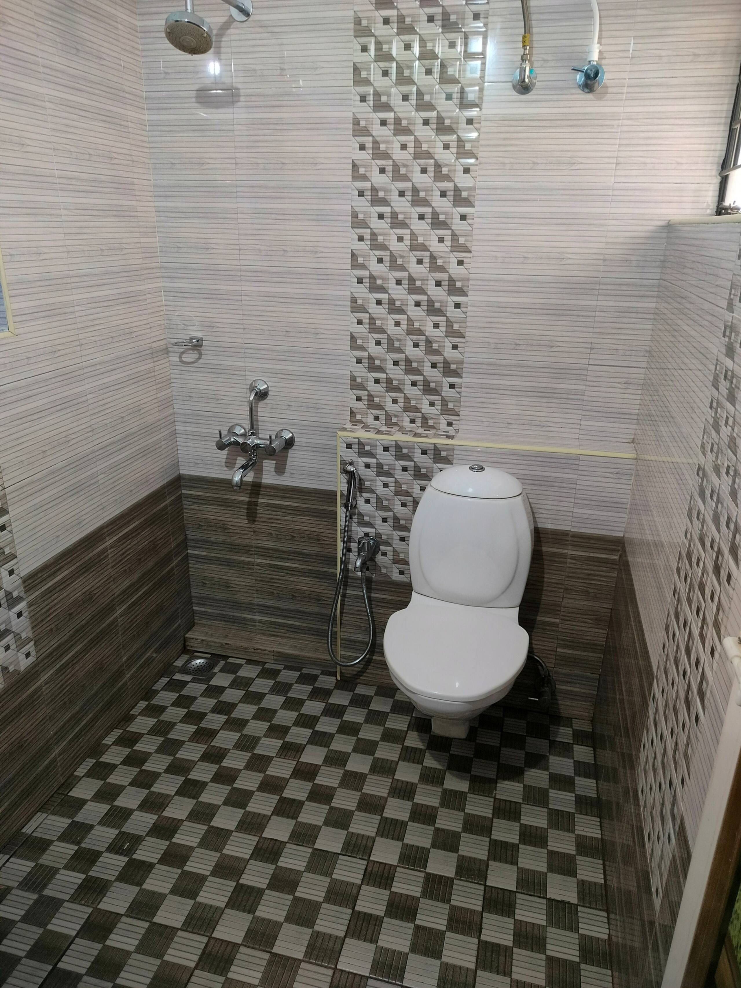 Adhvaya-AC 4BHK Near Temple & Airport 36