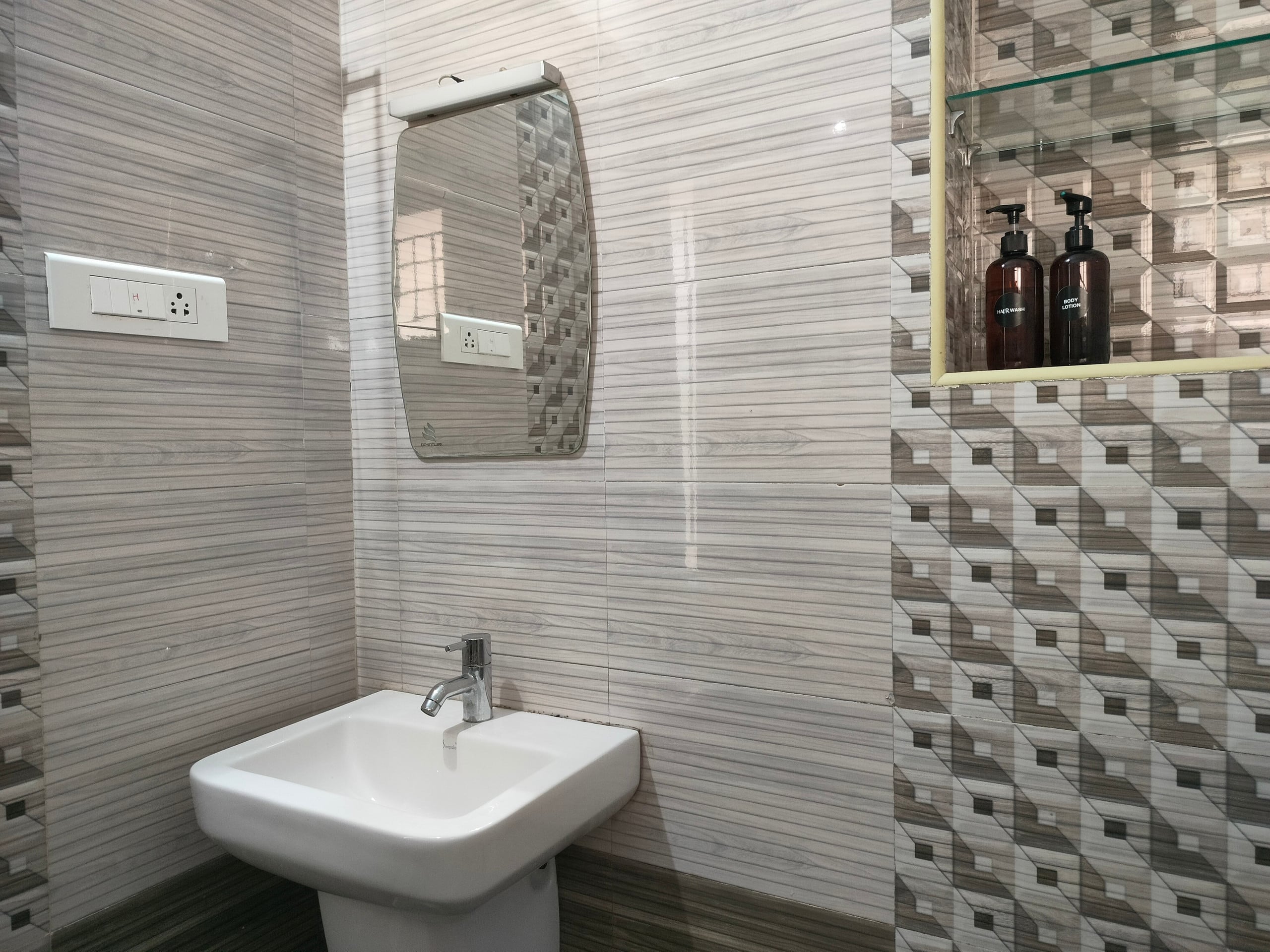 Adhvaya-AC 4BHK Near Temple & Airport 35