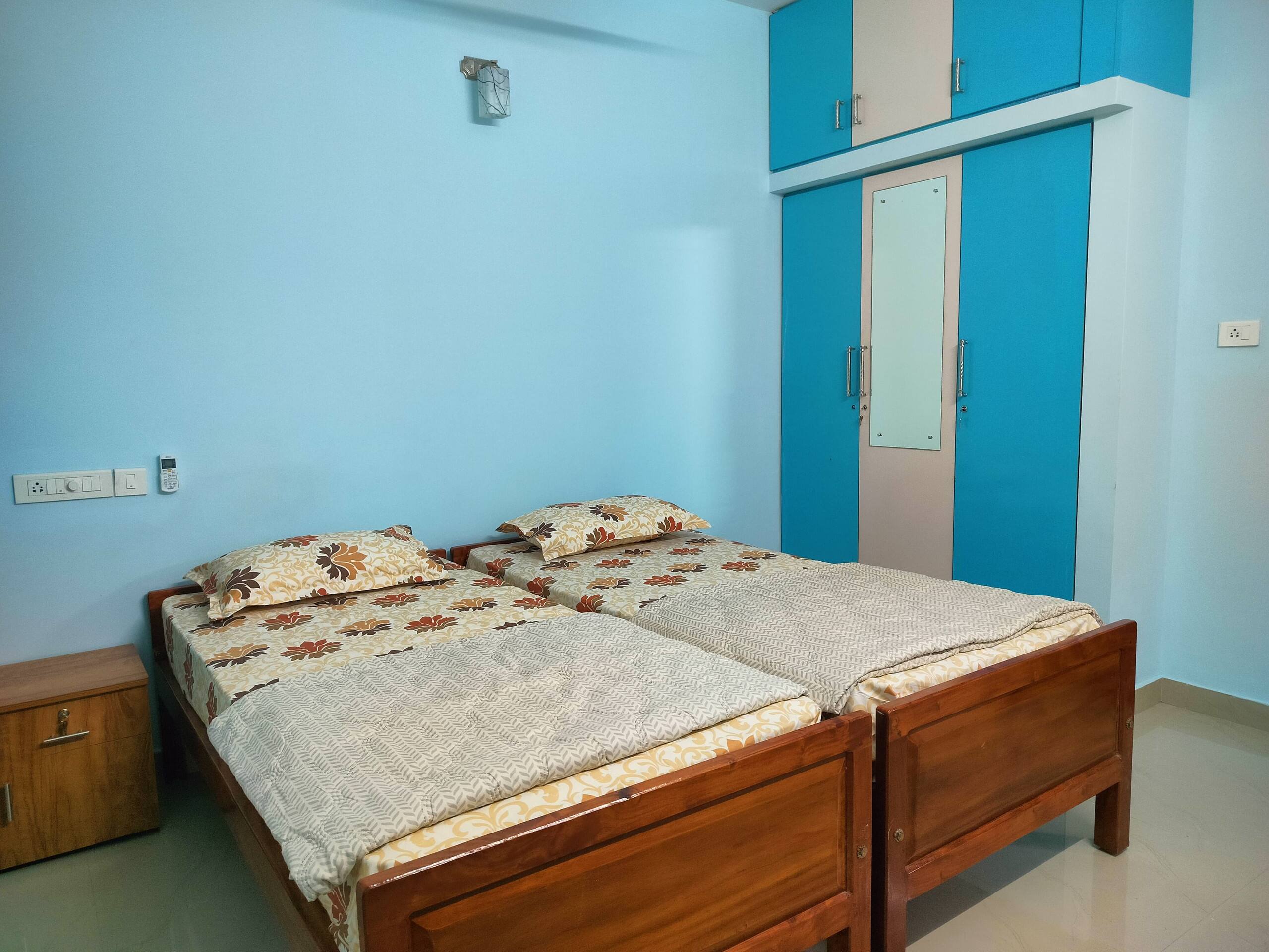 Adhvaya-AC 4BHK Near Temple & Airport 27