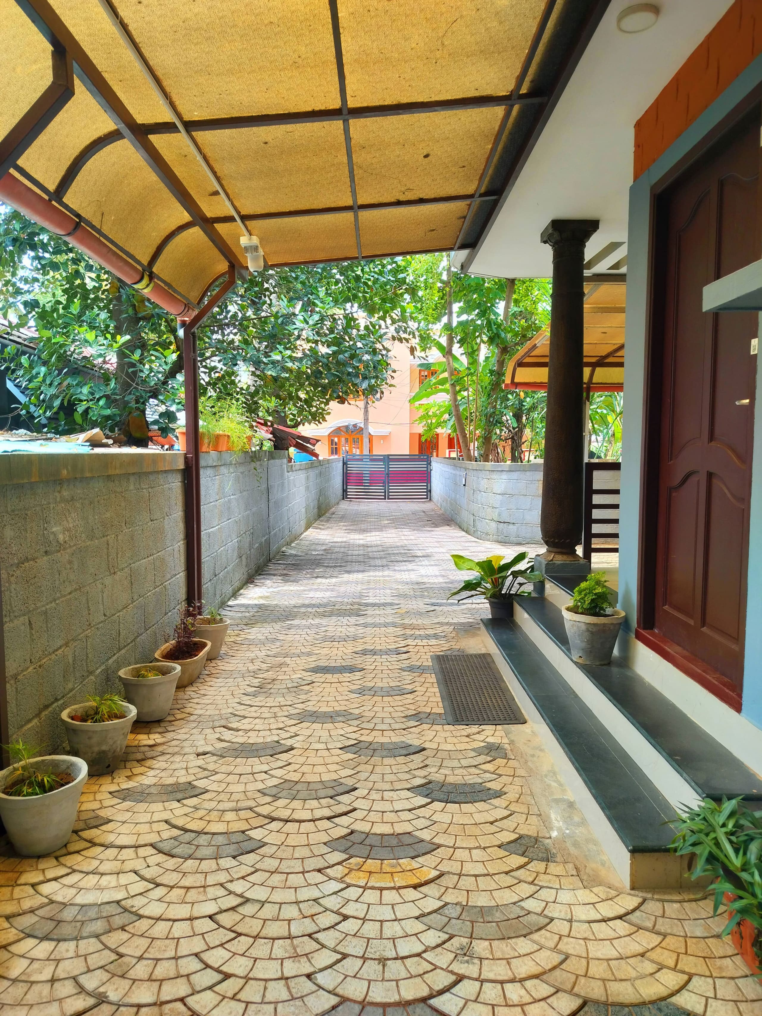 Adhvaya-AC 4BHK Near Temple & Airport 37
