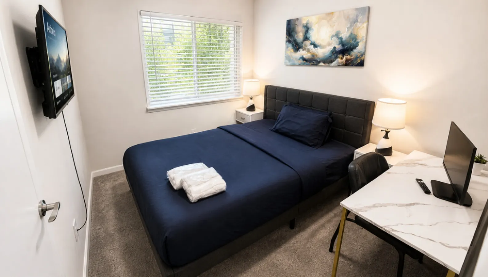 The Sage Retreat Hoover Designer Stay S2 9