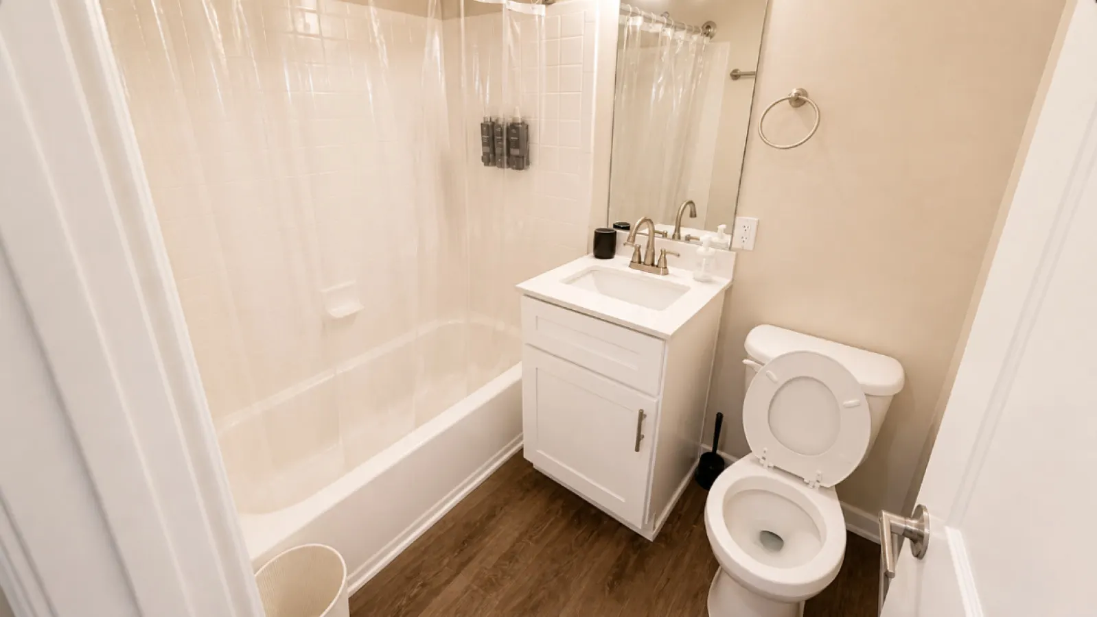 The Sage Retreat Hoover Designer Stay S2 17