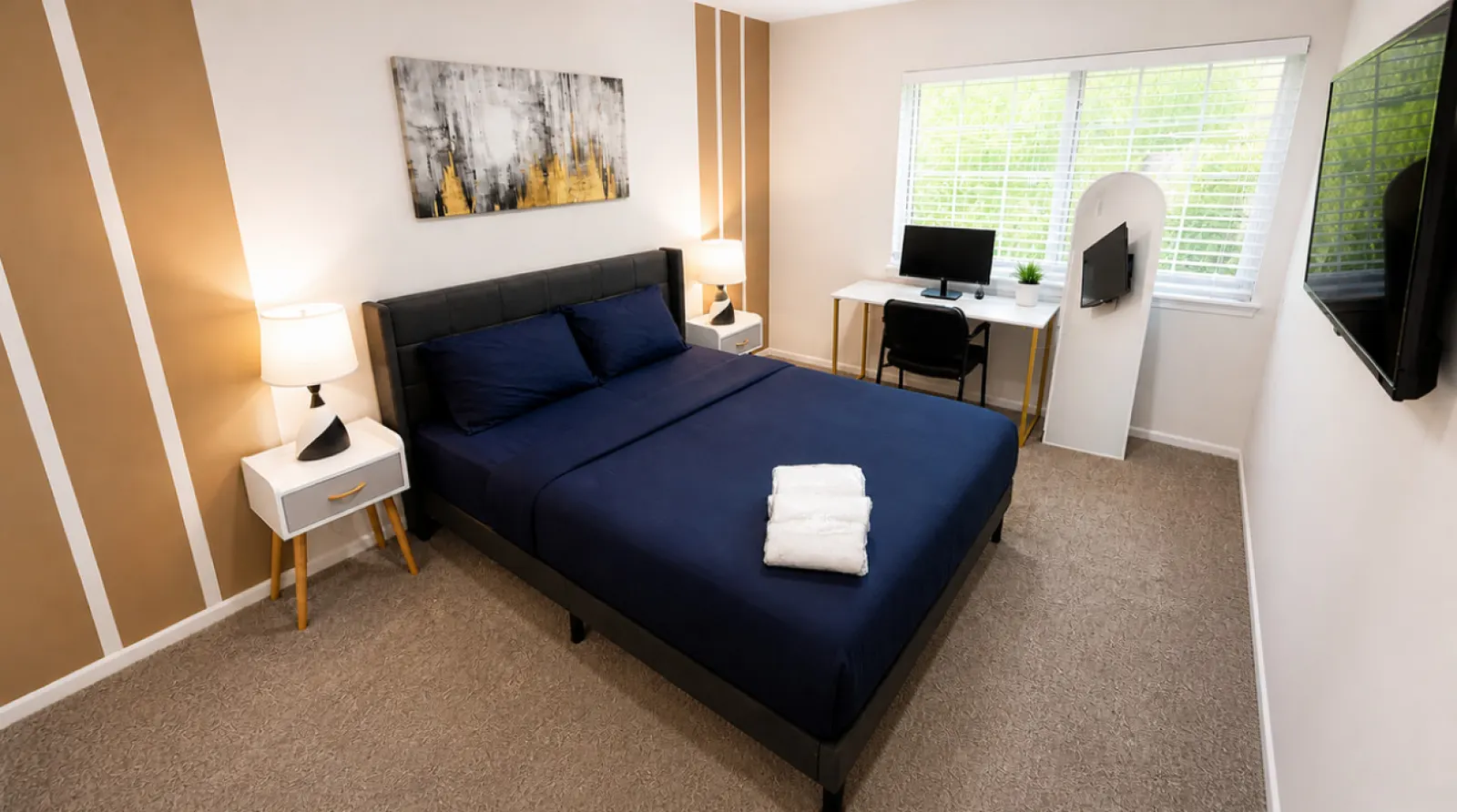 The Sage Retreat Hoover Designer Stay S2 7