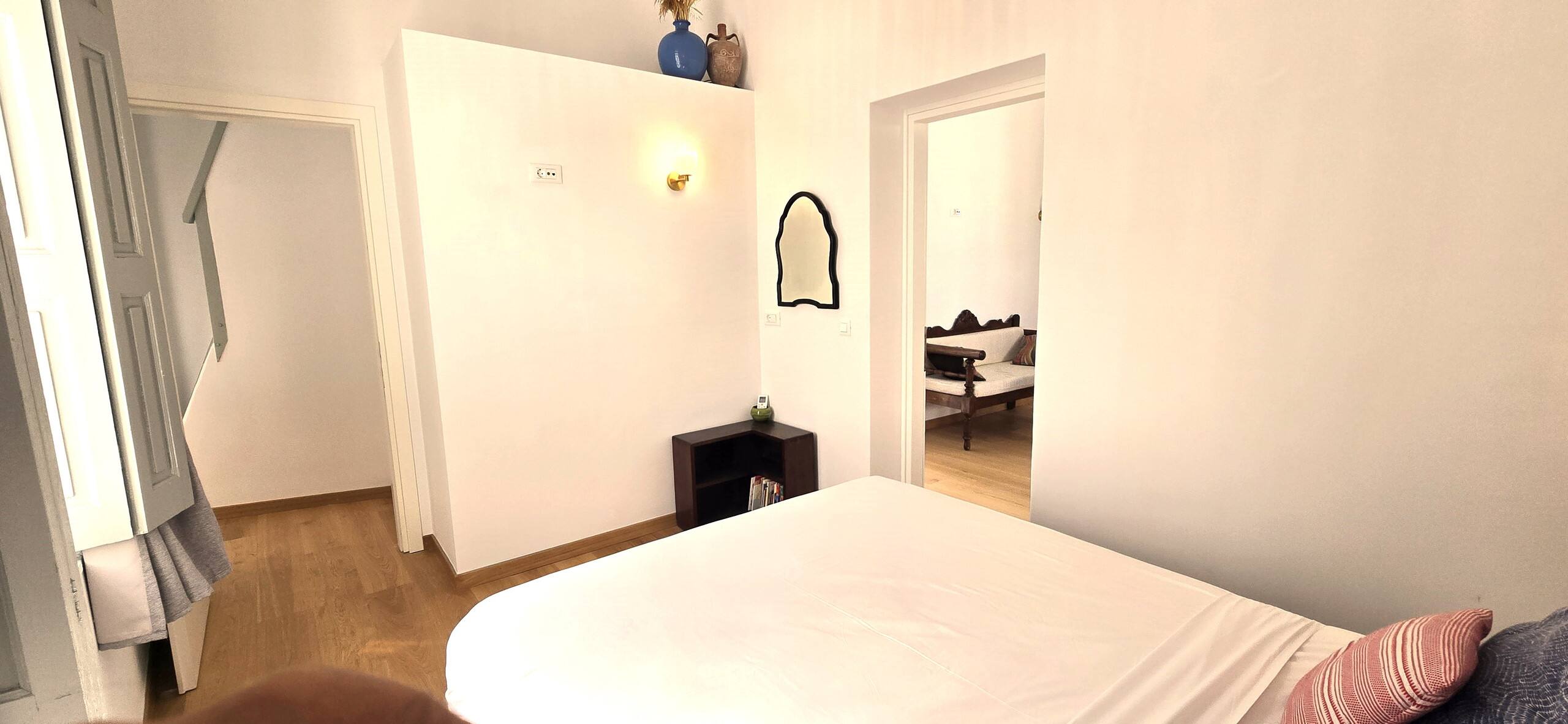 Appartment with courtyard in heart of mykonos 21