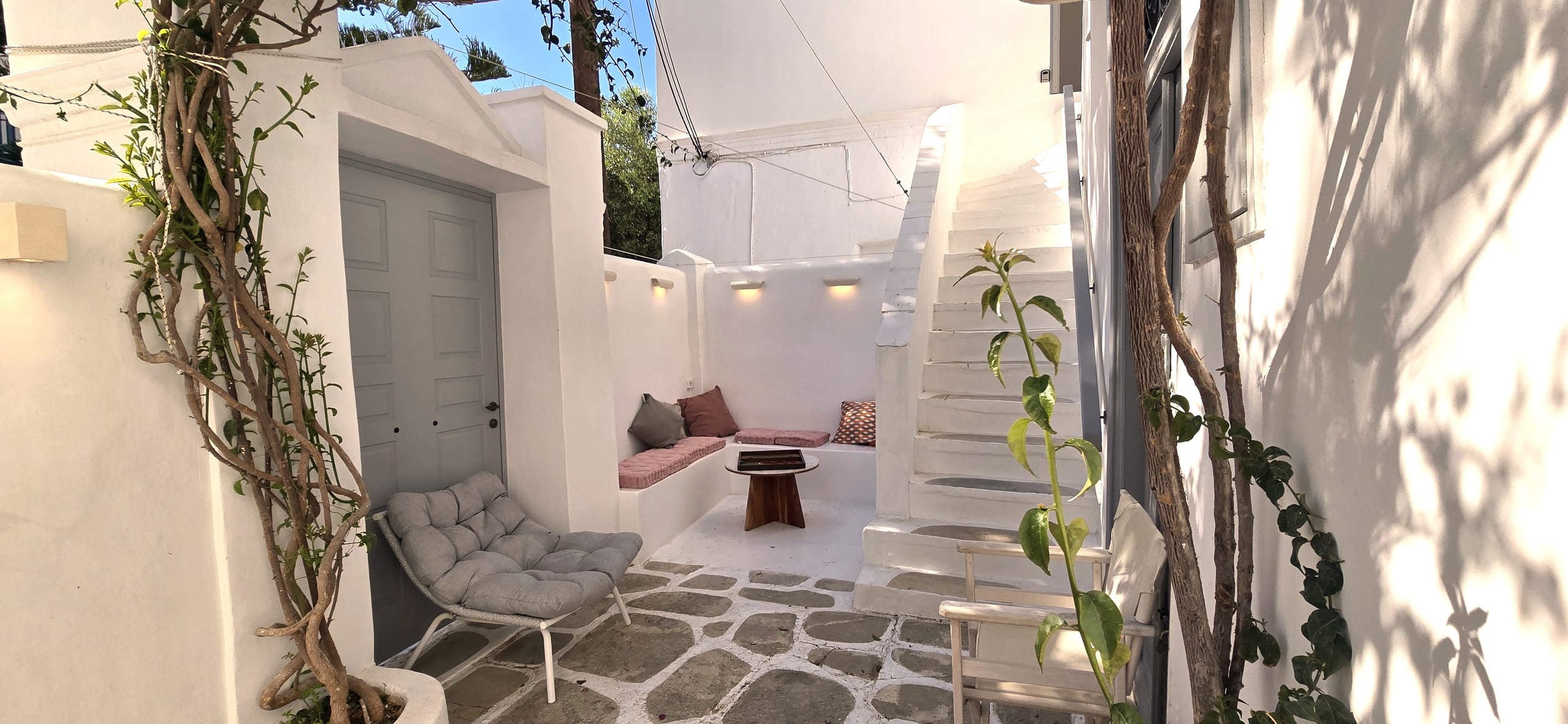 Appartment with courtyard in heart of mykonos