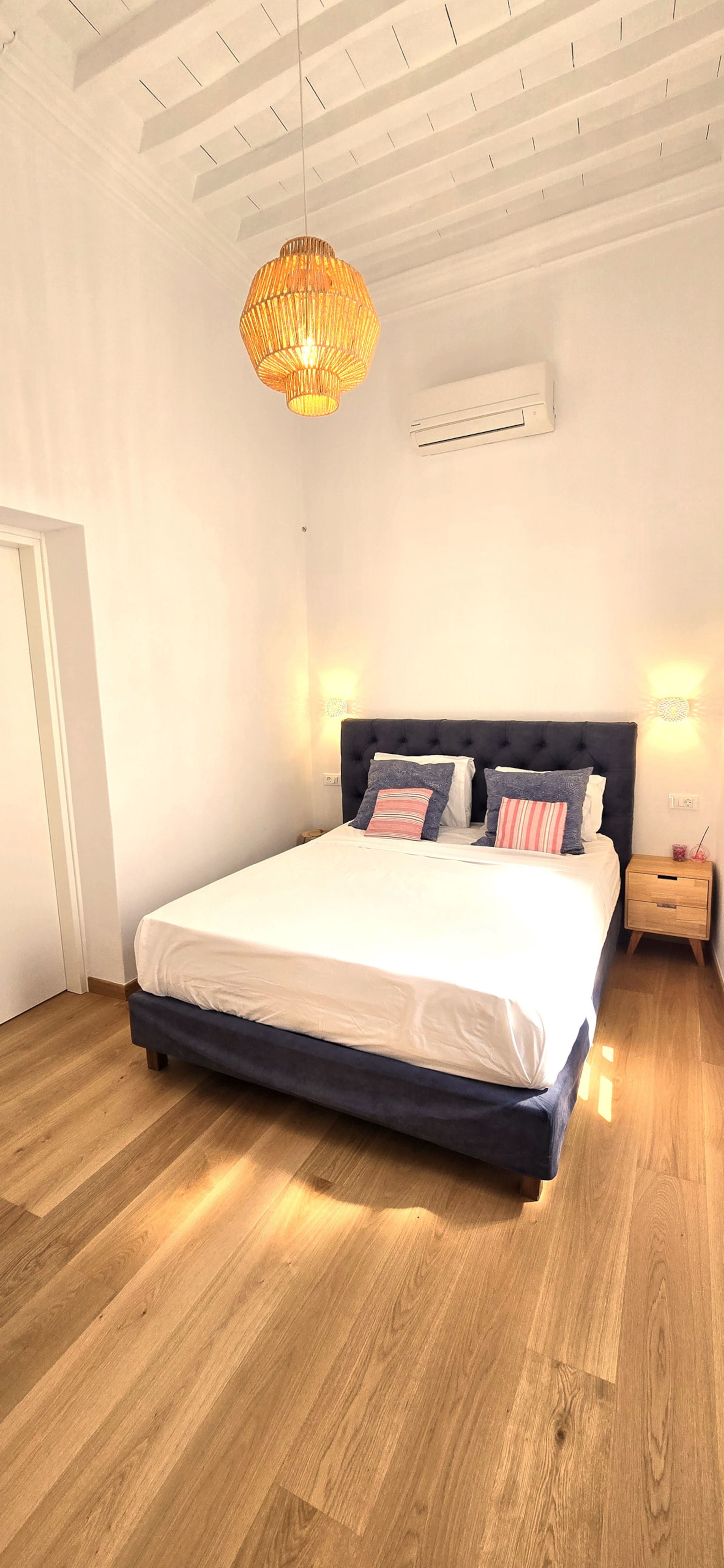 Appartment with courtyard in heart of mykonos 19