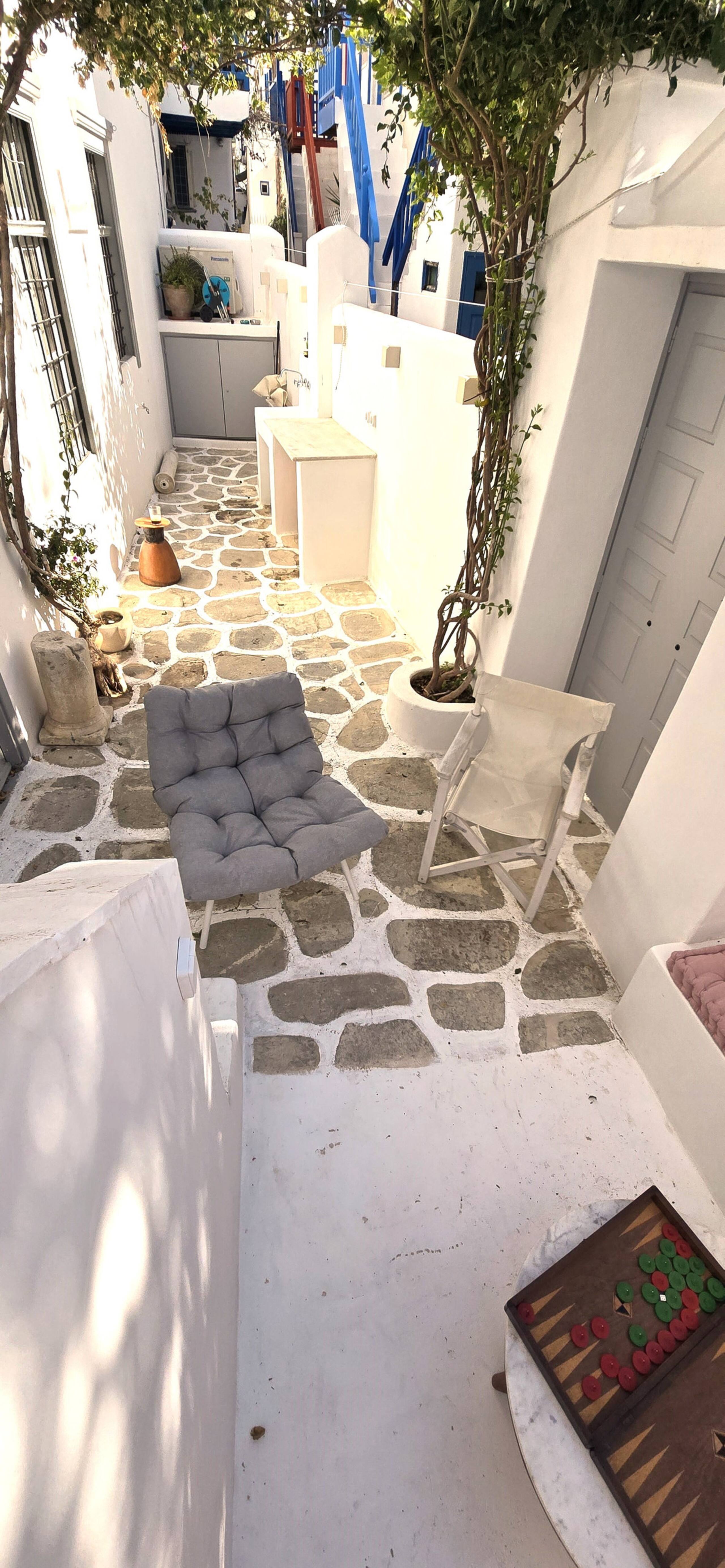Appartment with courtyard in heart of mykonos 37