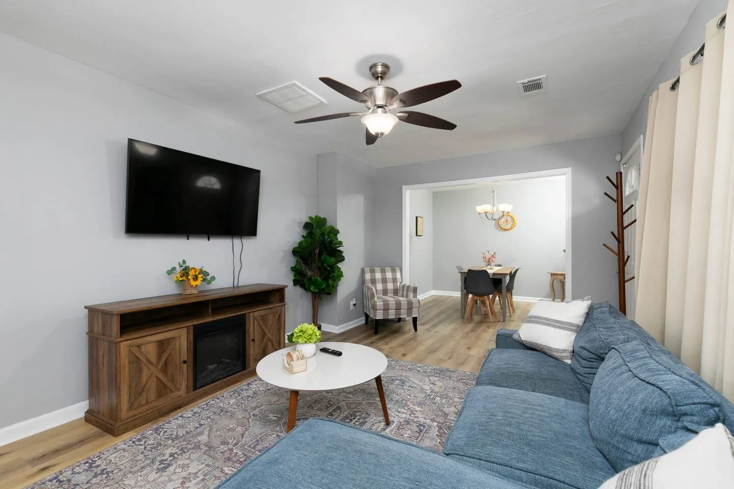 Serene Ranch Retreat with 2 King and 1 Queen Beds 7