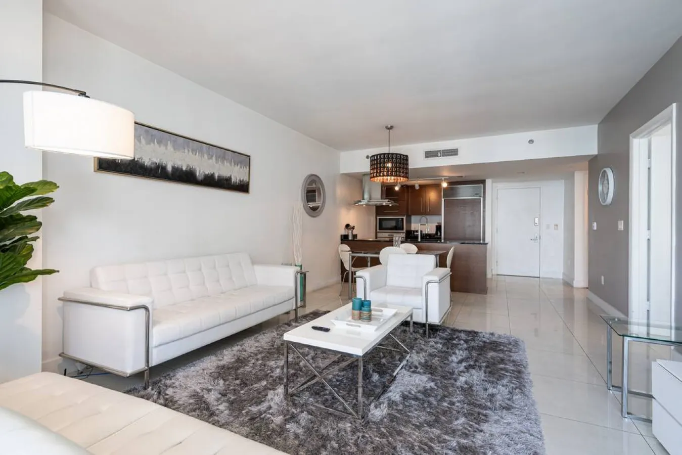 Gorgeous Unit At The W Building Priceless Location 12