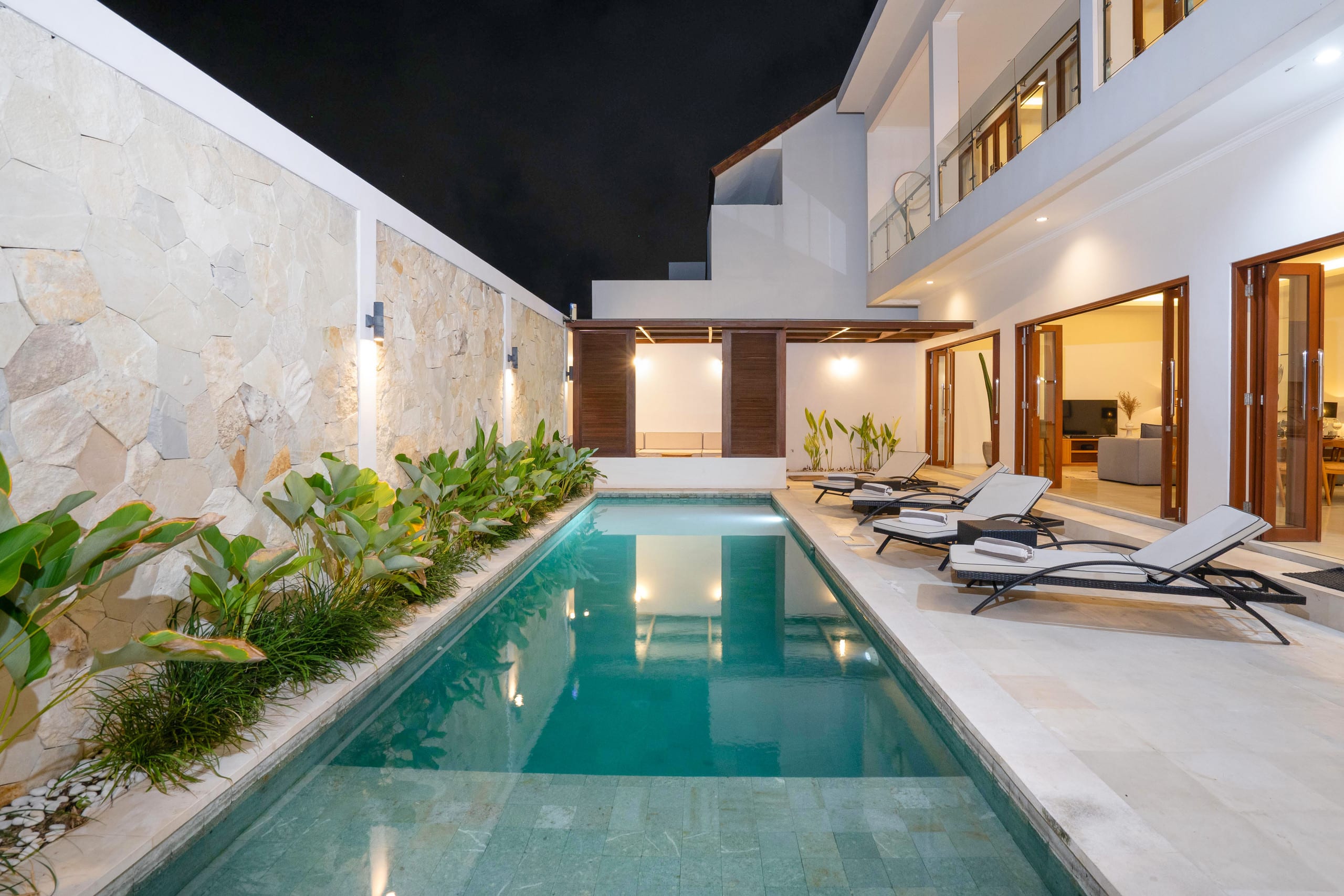 Central Seminyak, 4BR Family Villa
