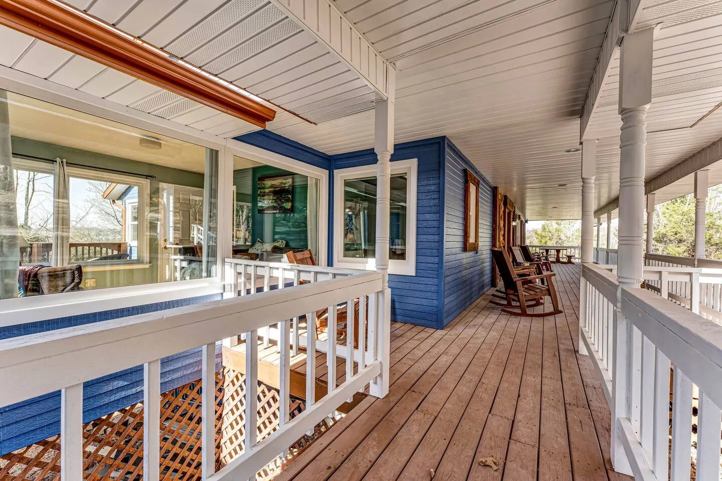 Private Dock-8 lake acres, Hot tub, Hike, Fire Pit 16