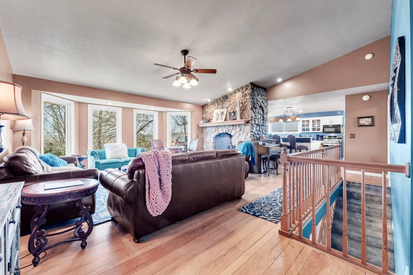 Private Dock-8 lake acres, Hot tub, Hike, Fire Pit 17