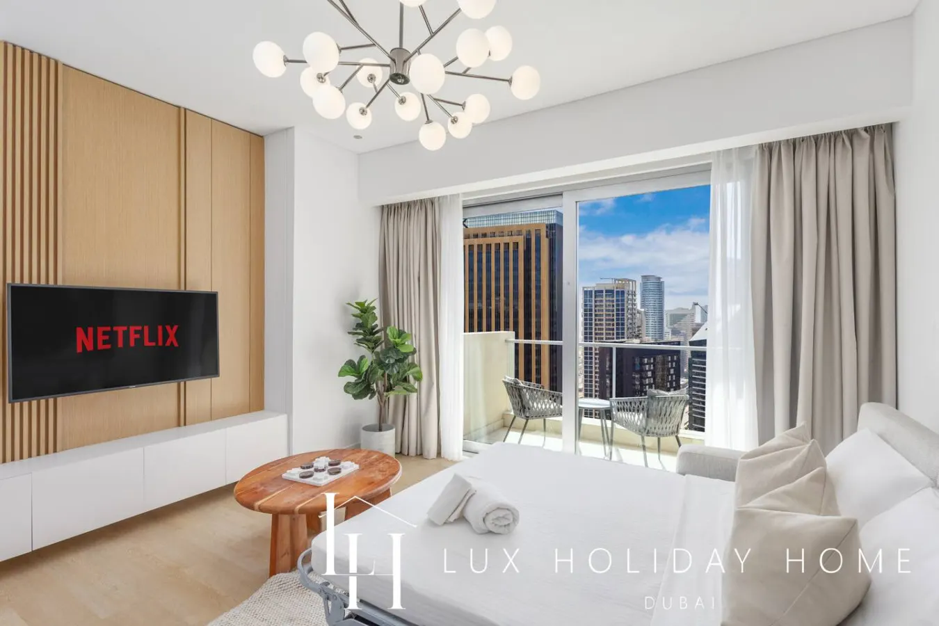LUX The JW Marina Suite 5 19