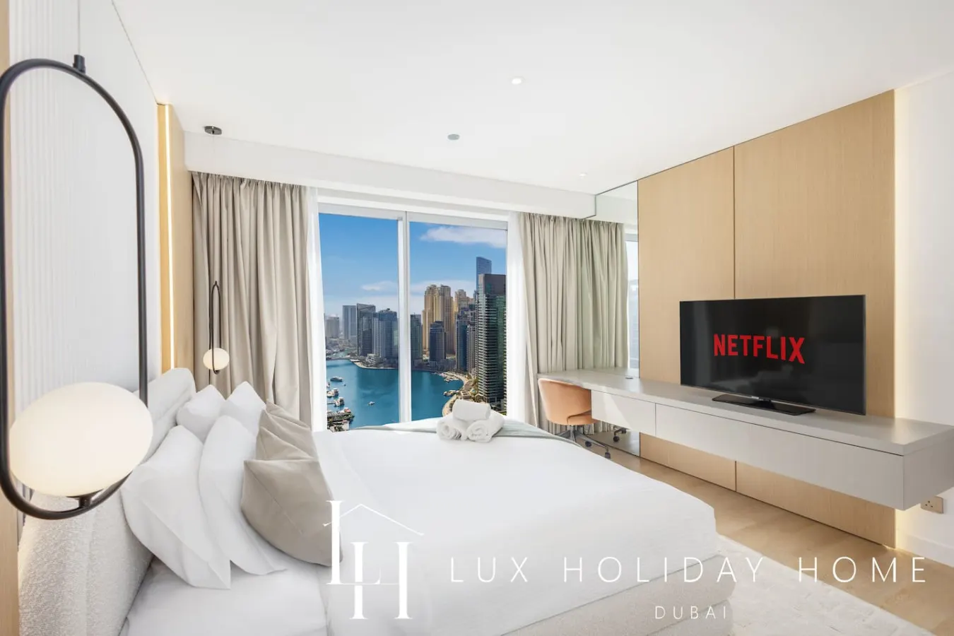 LUX The JW Marina Suite 5 3