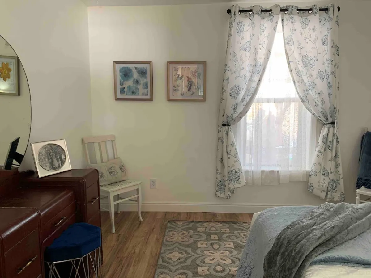 Jailer's Cottage 130-Year-Old Gem Sleeps 12 11