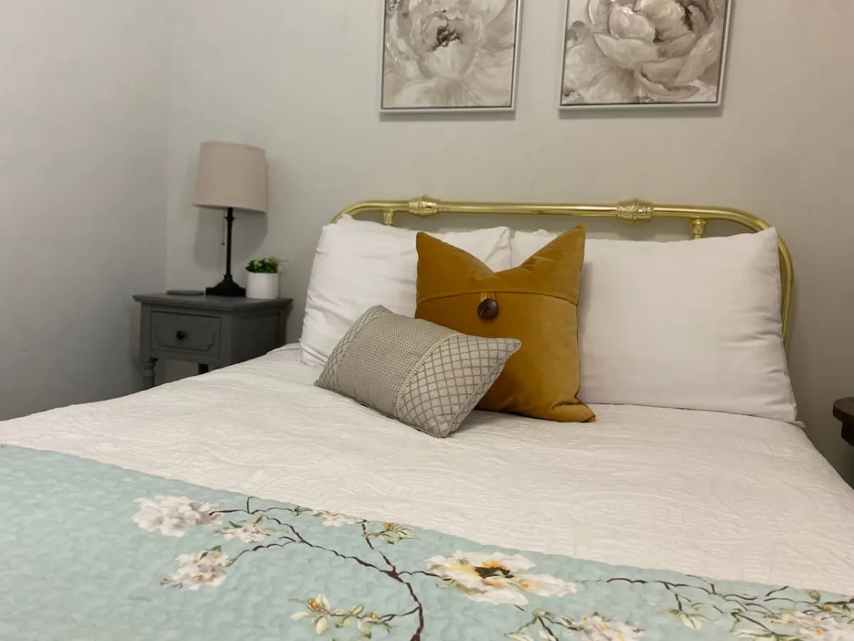 Jailer's Cottage 130-Year-Old Gem Sleeps 12 19