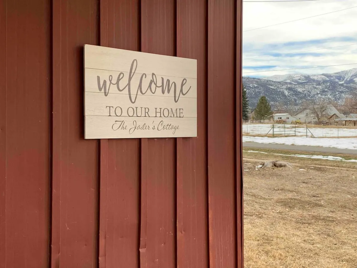 Jailer's Cottage 130-Year-Old Gem Sleeps 12 5