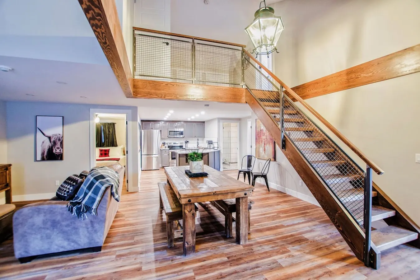 Mountain View Townhome with Pool & Banff Passes 3