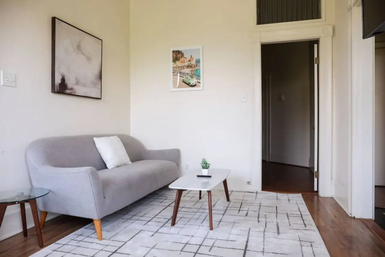 Cozy Fenway 1BR Walk to MIT 3