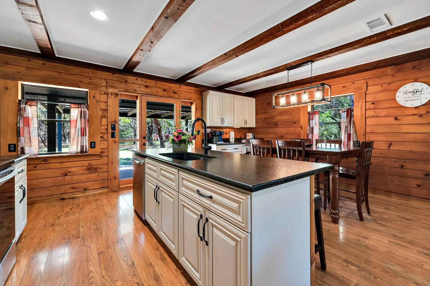 Shady Oaks Cabin - Waco/Magnolia/Baylor 8