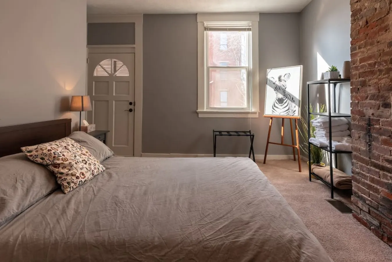 Cozy Apt in Walkable Area Downtown w/ Parking 14