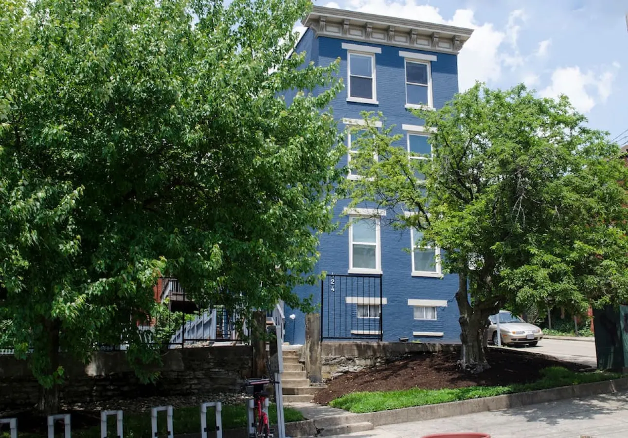 Cozy Apt in Walkable Area Downtown w/ Parking 17