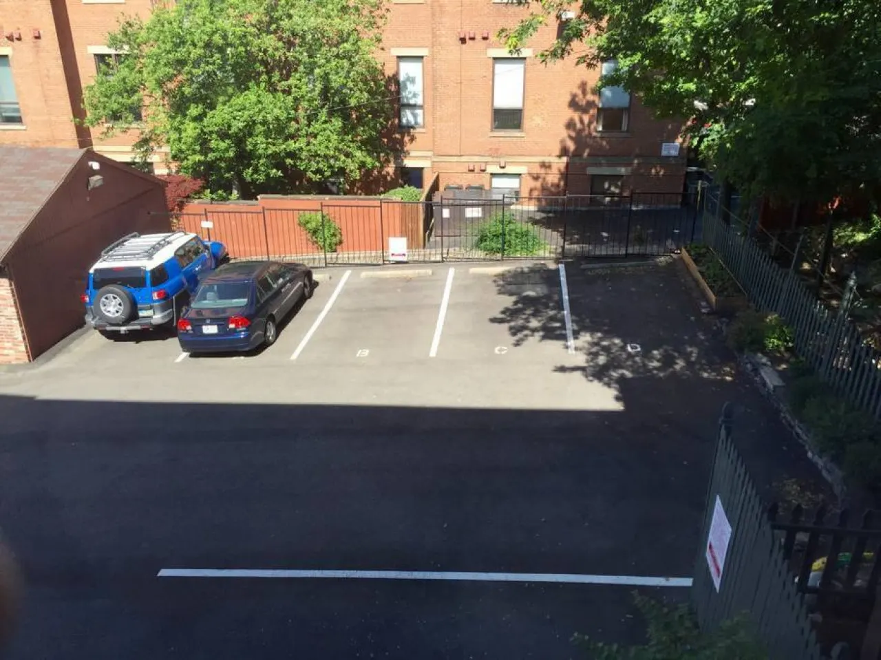 Cozy Apt in Walkable Area Downtown w/ Parking 18