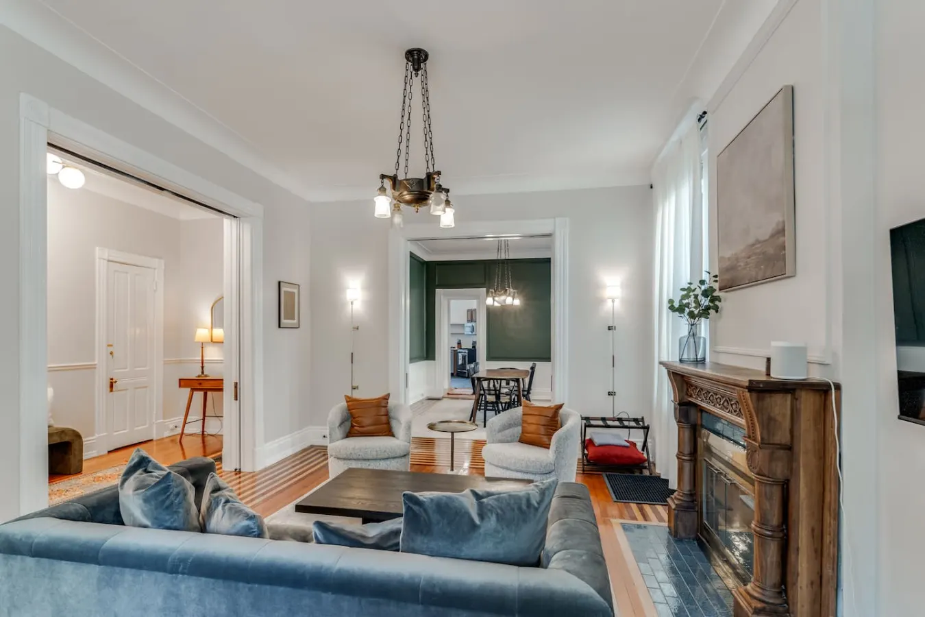 Spacious 6-BR Home-10 Mins to DT 3