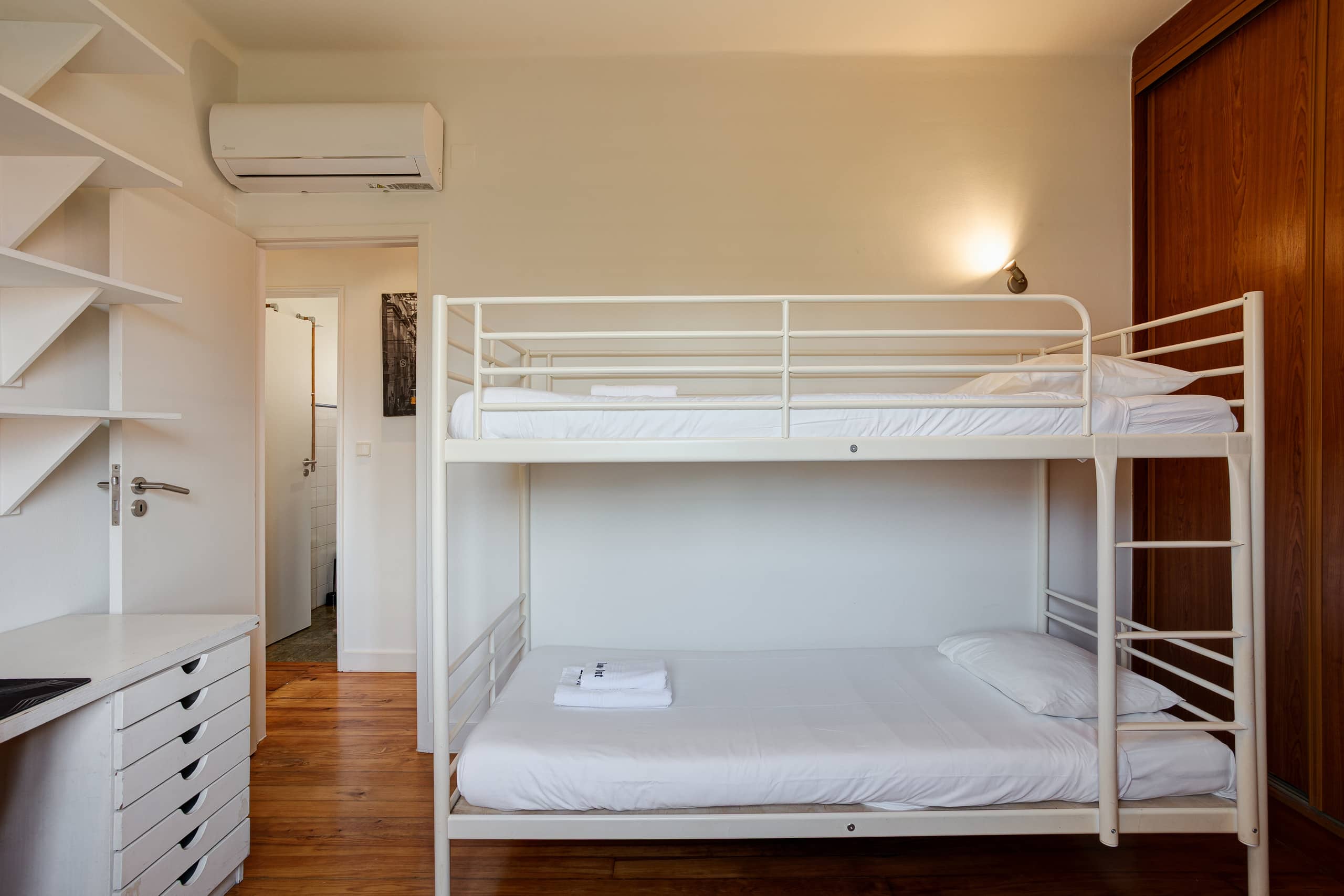 Villa Arco Belém w/ Private Garden and Barbecue 23