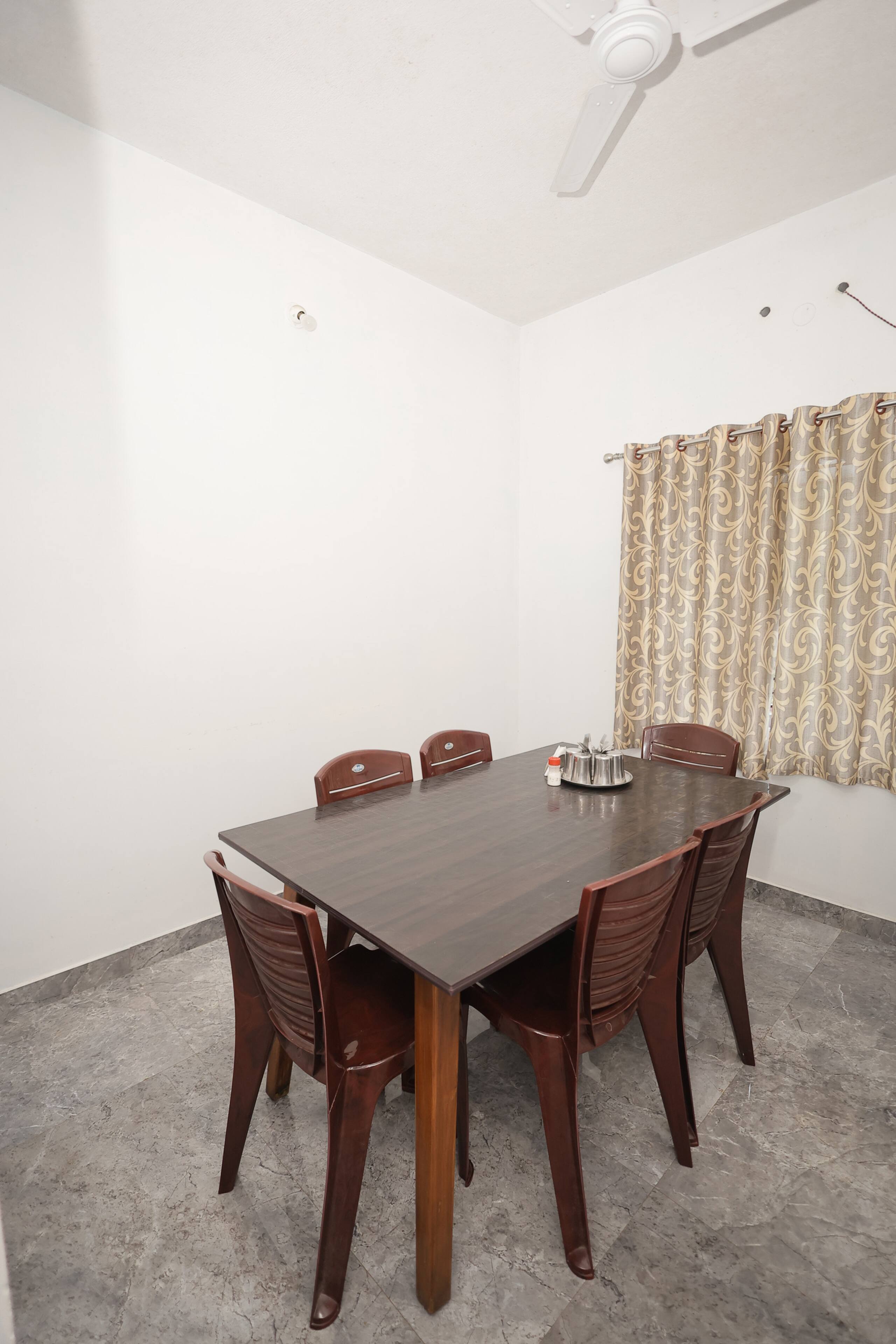Srishti Homestay 15