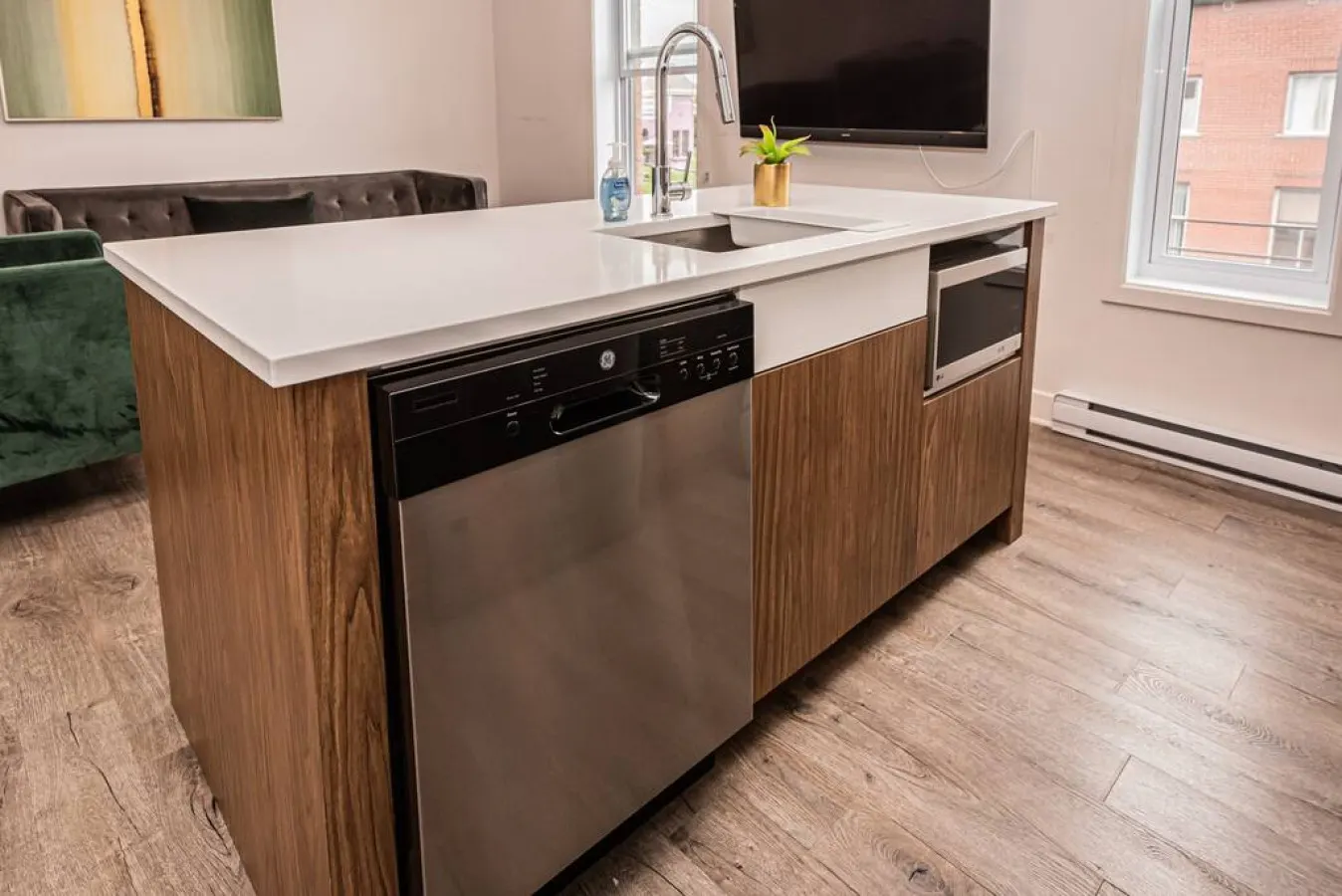 Mile End - 2 Bedroom Luxury in the Mile End - Unit 302 9
