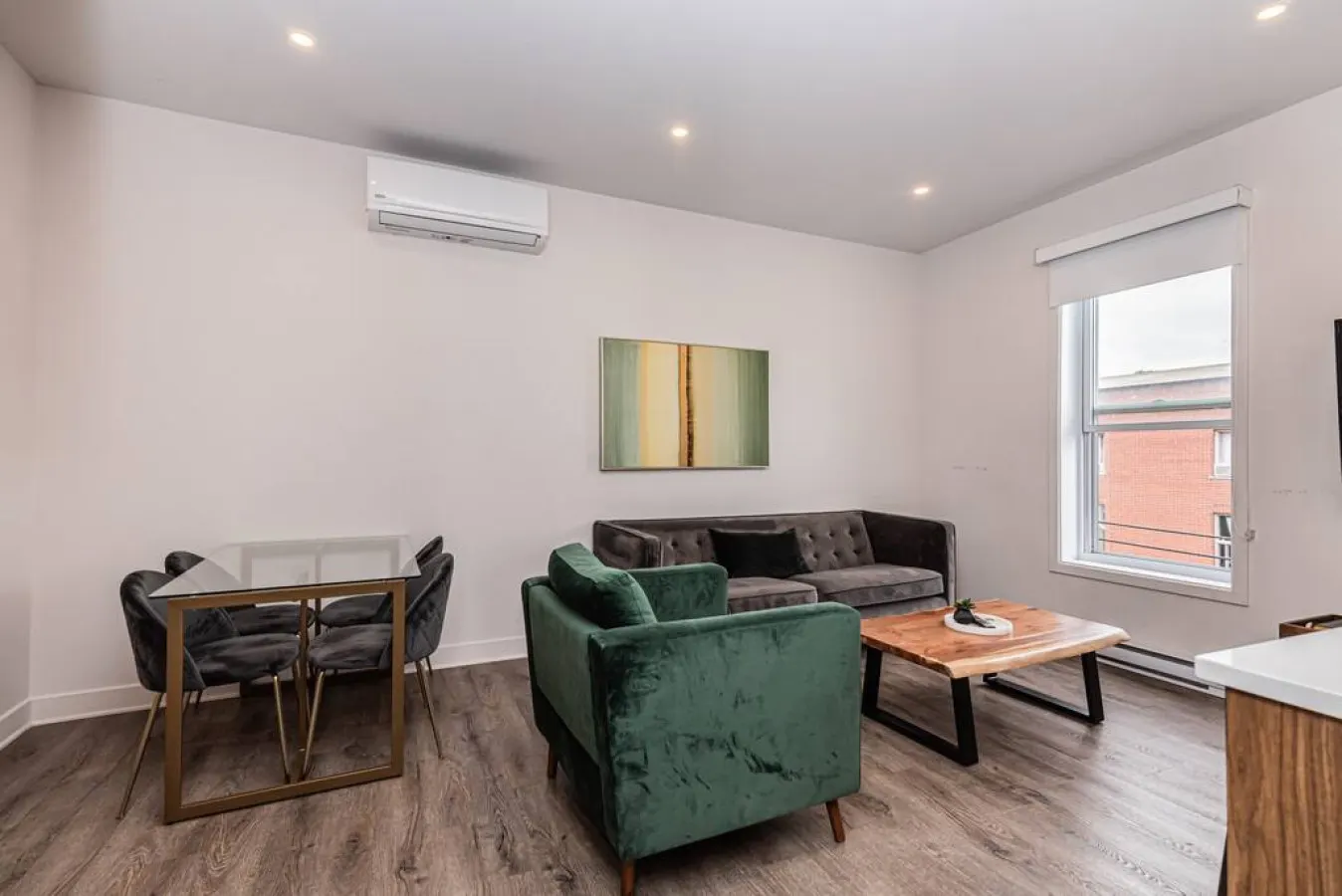 Mile End - 2 Bedroom Luxury in the Mile End - Unit 302 4