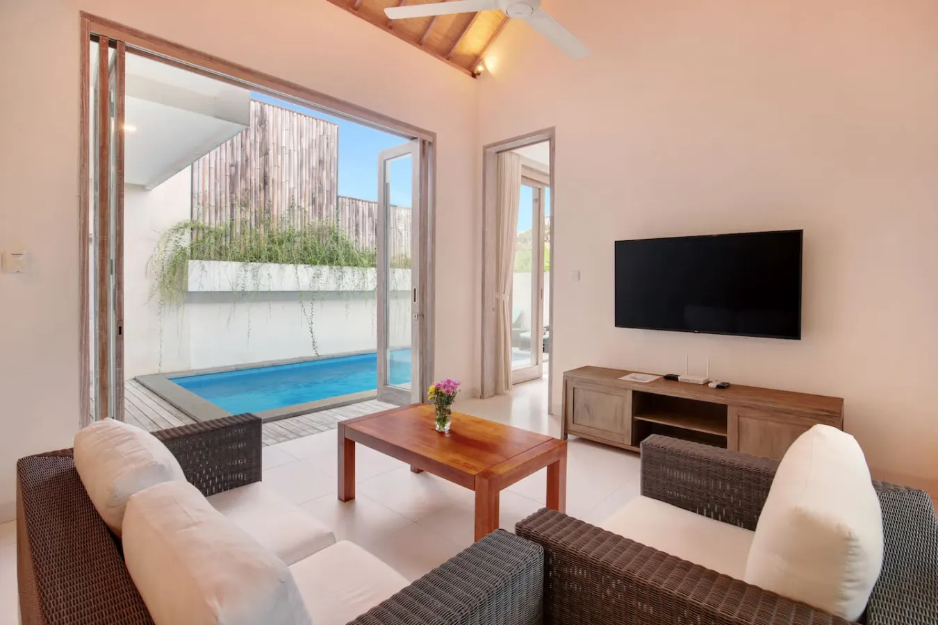 Green Villa B, 3 bedroom villa with pool 11